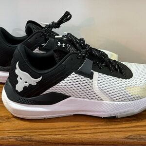 Under Armour Black and White Training Shoes